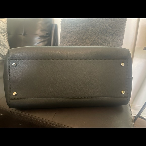 NWOT Authentic Kate Spade Satchel - Picture 5 of 5